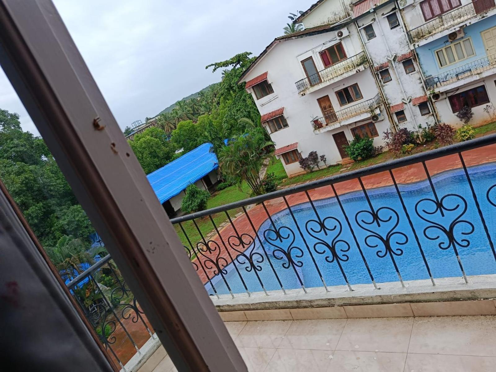 Ronne'S Little Baga Service Apartments 외부 사진